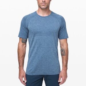 Lululemon Blue Vent Stretch Shirt Sz M